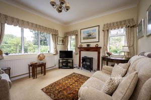 Sitting Room- click for photo gallery